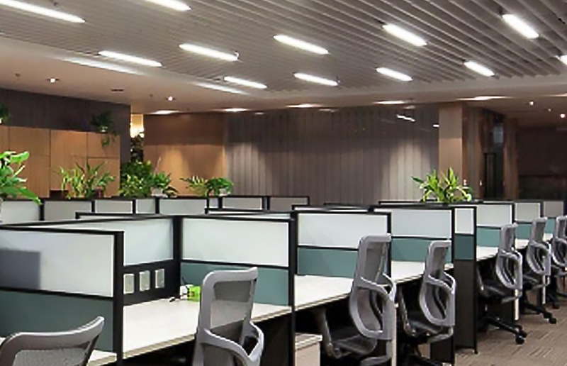 LG05N Çok Boyutlu Yüksek Verimli LED Batten Fitting IP20